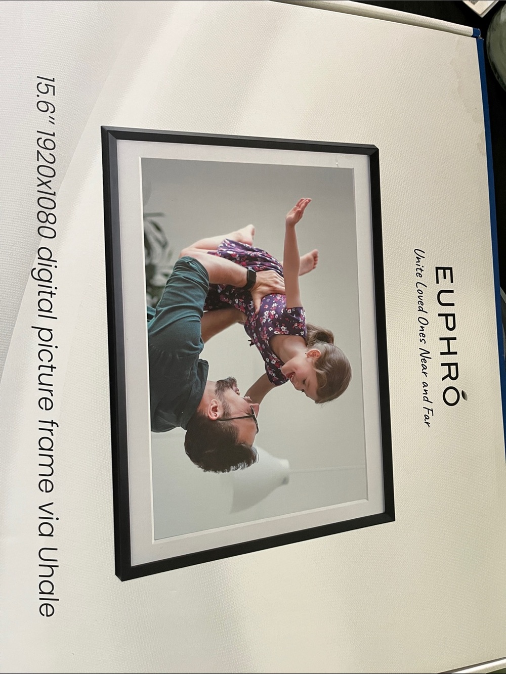 15.6" Digital Picture Frame - Black